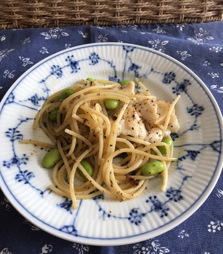 鯛と枝豆のガーリックパスタ