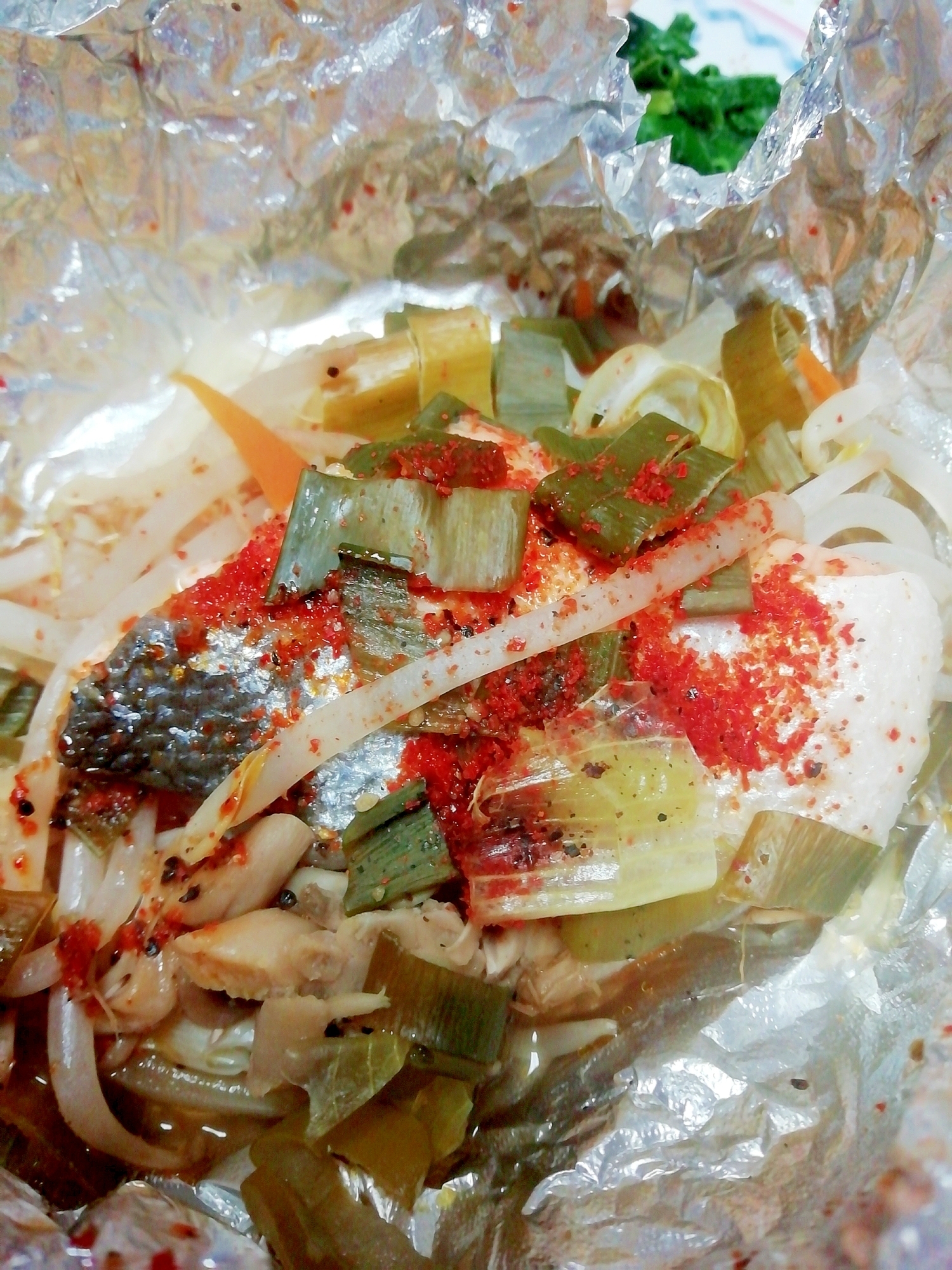【魚料理】鮭の辛いホイル焼き
