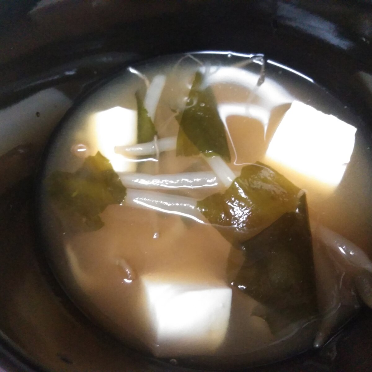 もやし 豆腐 わかめのしょうが味噌汁 レシピ 作り方 By Jun 楽天レシピ もやし 豆腐 わかめのしょうが味噌汁 レシピ 作り方 By Jun 楽天レシピ