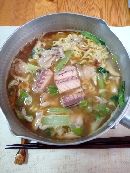 常備食材で！サバ味噌ラーメン