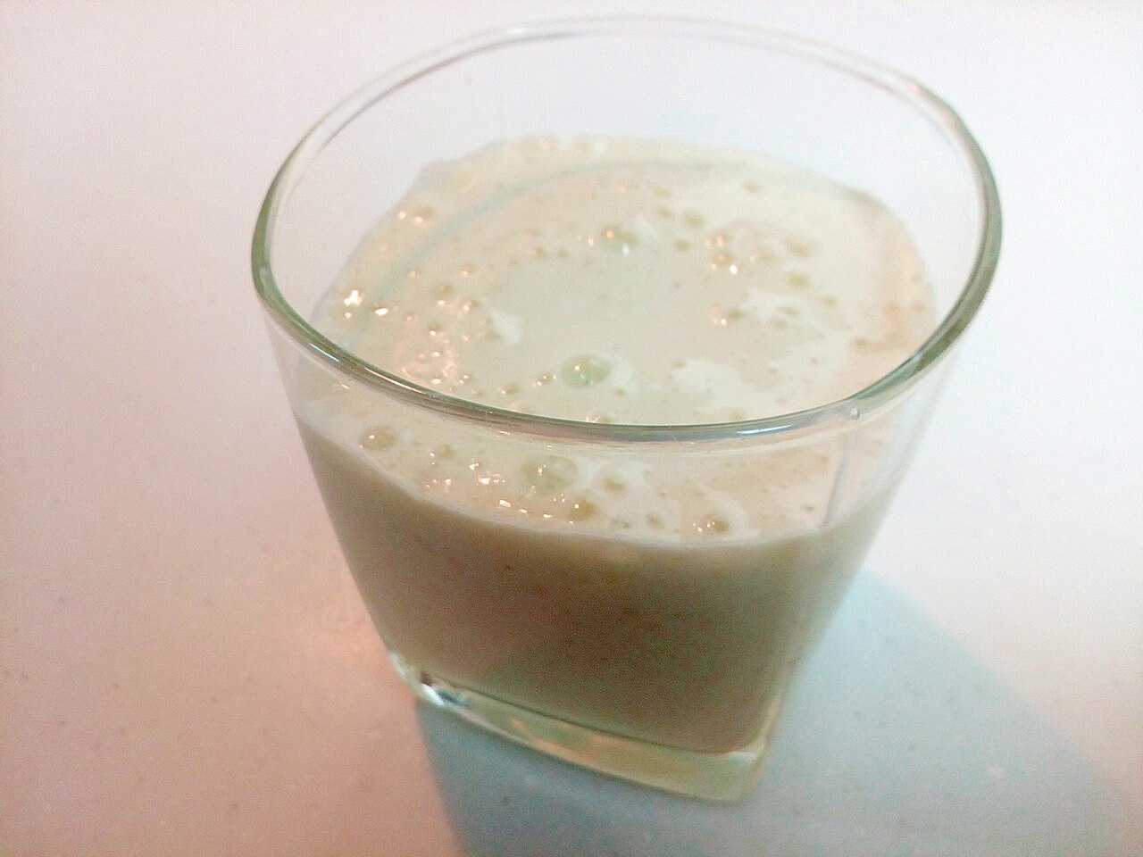 バナナ・パイン・マスタードスプラウトミルクジュース レシピ・作り方 by ぷ〜みぃまま♪｜楽天レシピ