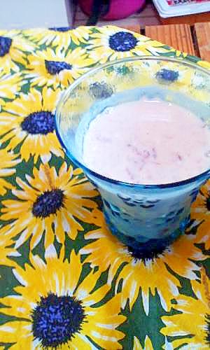 イチゴ豆乳ヨーグルトのプリンセスカラージュース