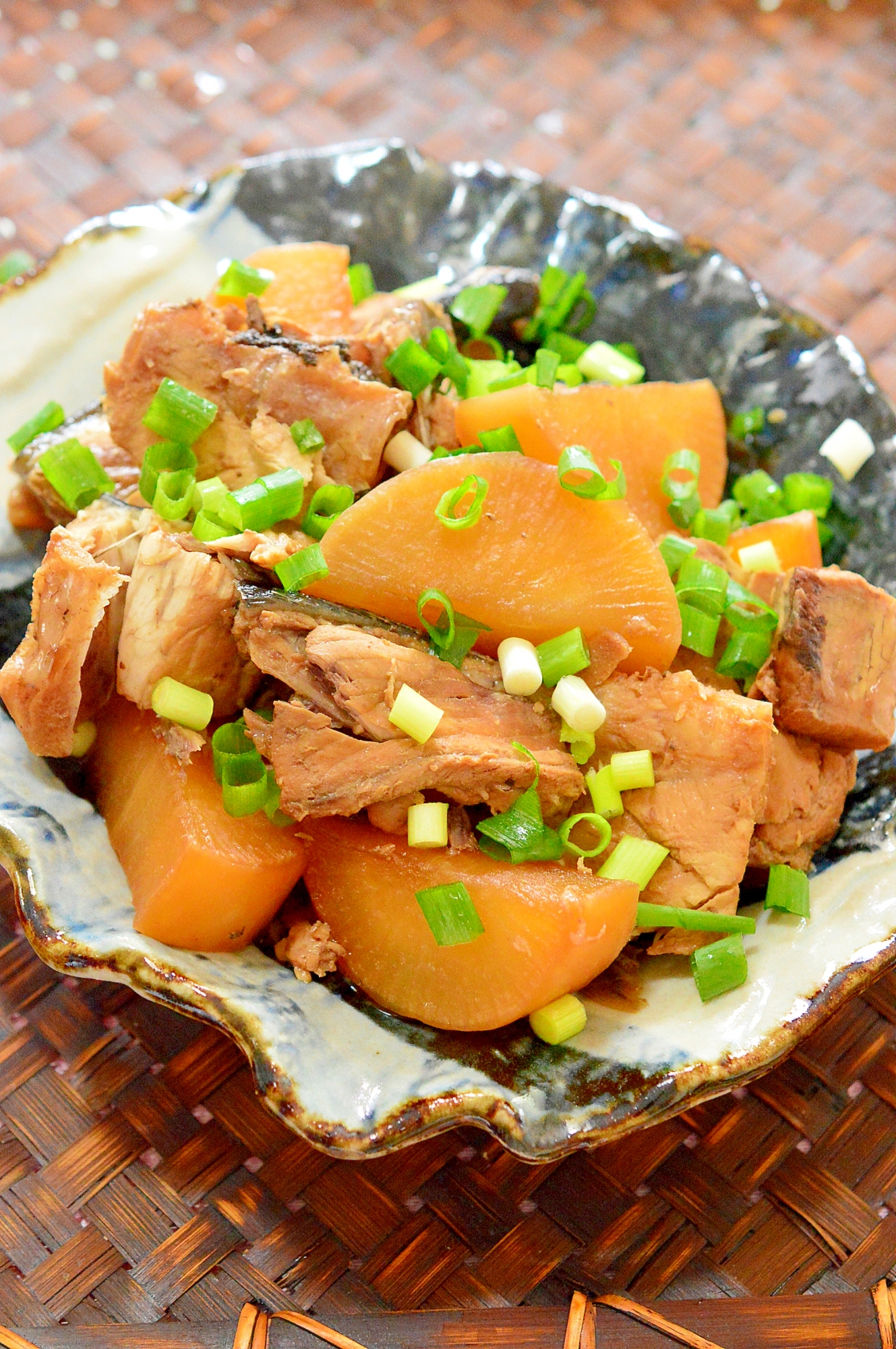 炊飯器で、中まで味が染みてる!ブリ大根