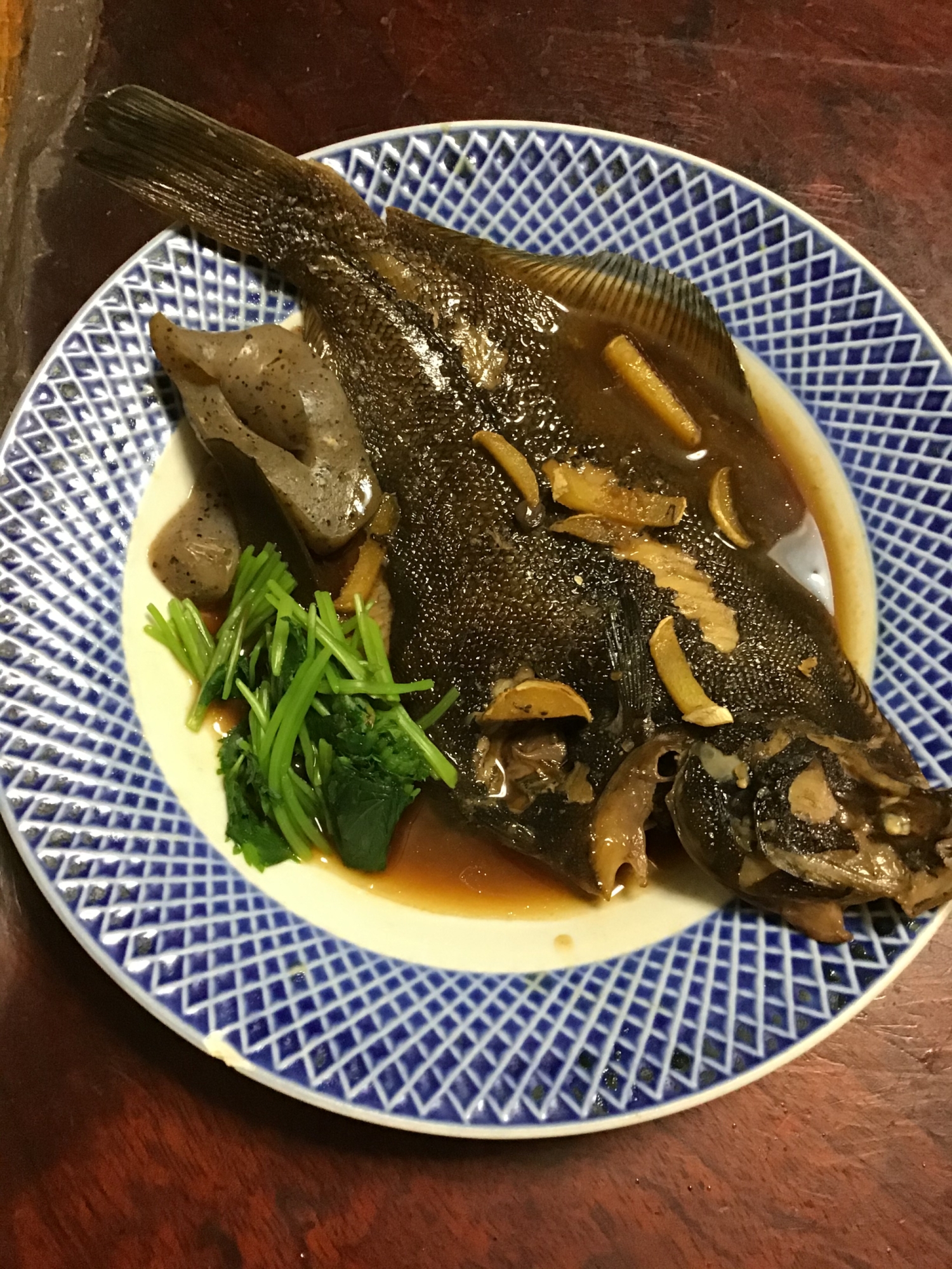 カレイとこんにゃくと三つ葉の煮魚＠酒粕入り。