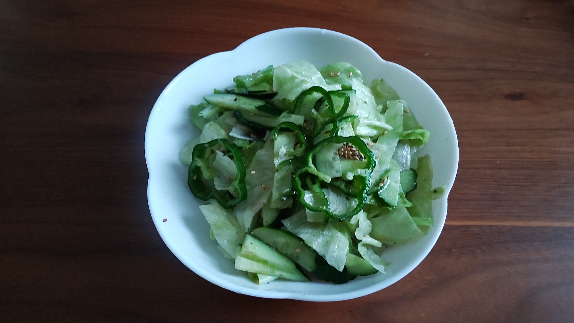 ごま油とにんにく香る★野菜サラダ