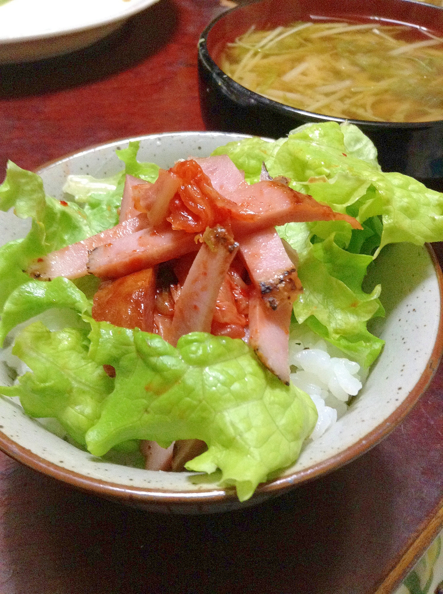 炙りハムとキムチのスパイシー丼【簡単☆今日の献立】