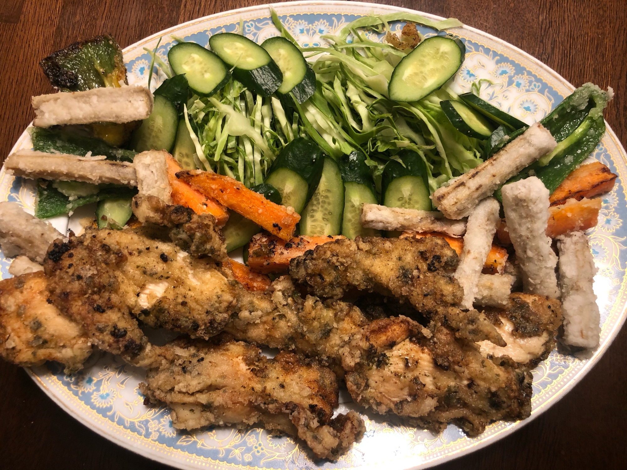 鶏胸肉のハーブ塩レモン棒唐揚げ。No.139