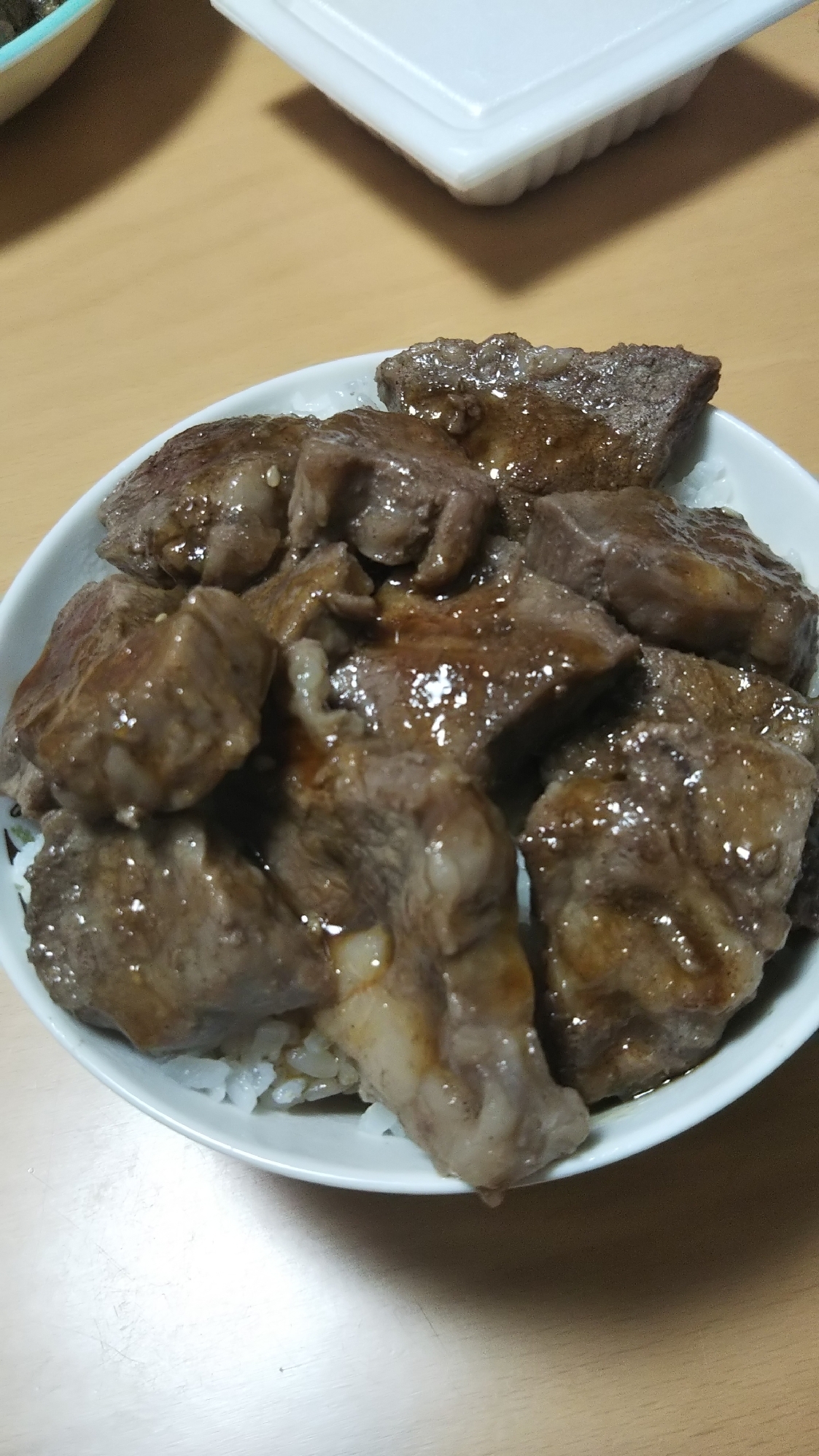 牛肉リブロース丼