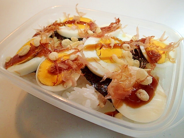 お弁当　海苔とゆで卵の和風ご飯