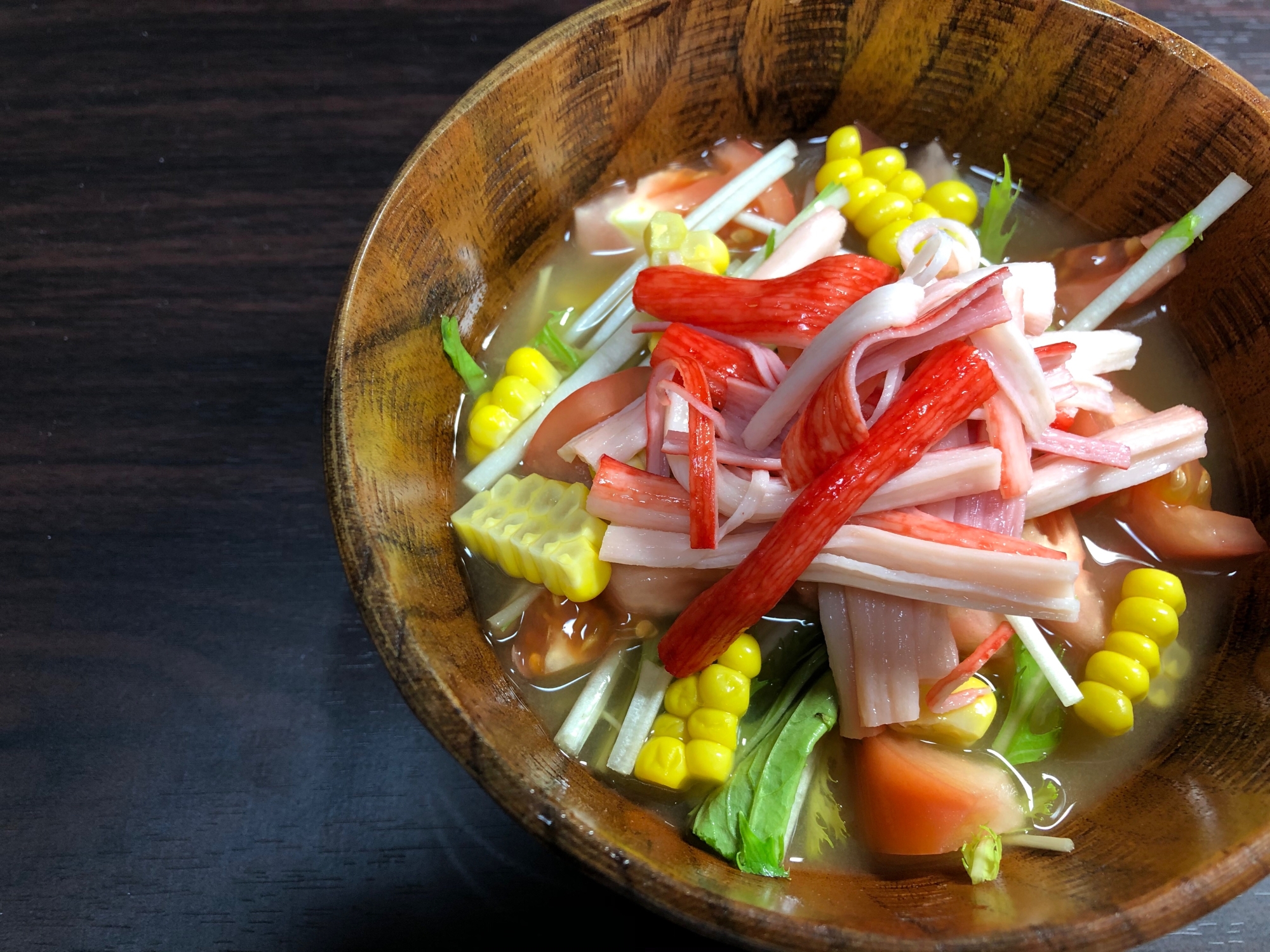 とうもろこしとトマトと水菜とカニカマの冷や汁