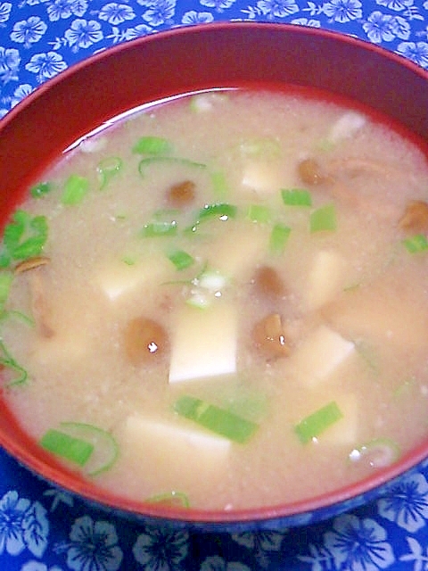 足付きなめこ 豆腐 長ねぎの味噌汁 レシピ 作り方 By 桜39桜39 楽天レシピ