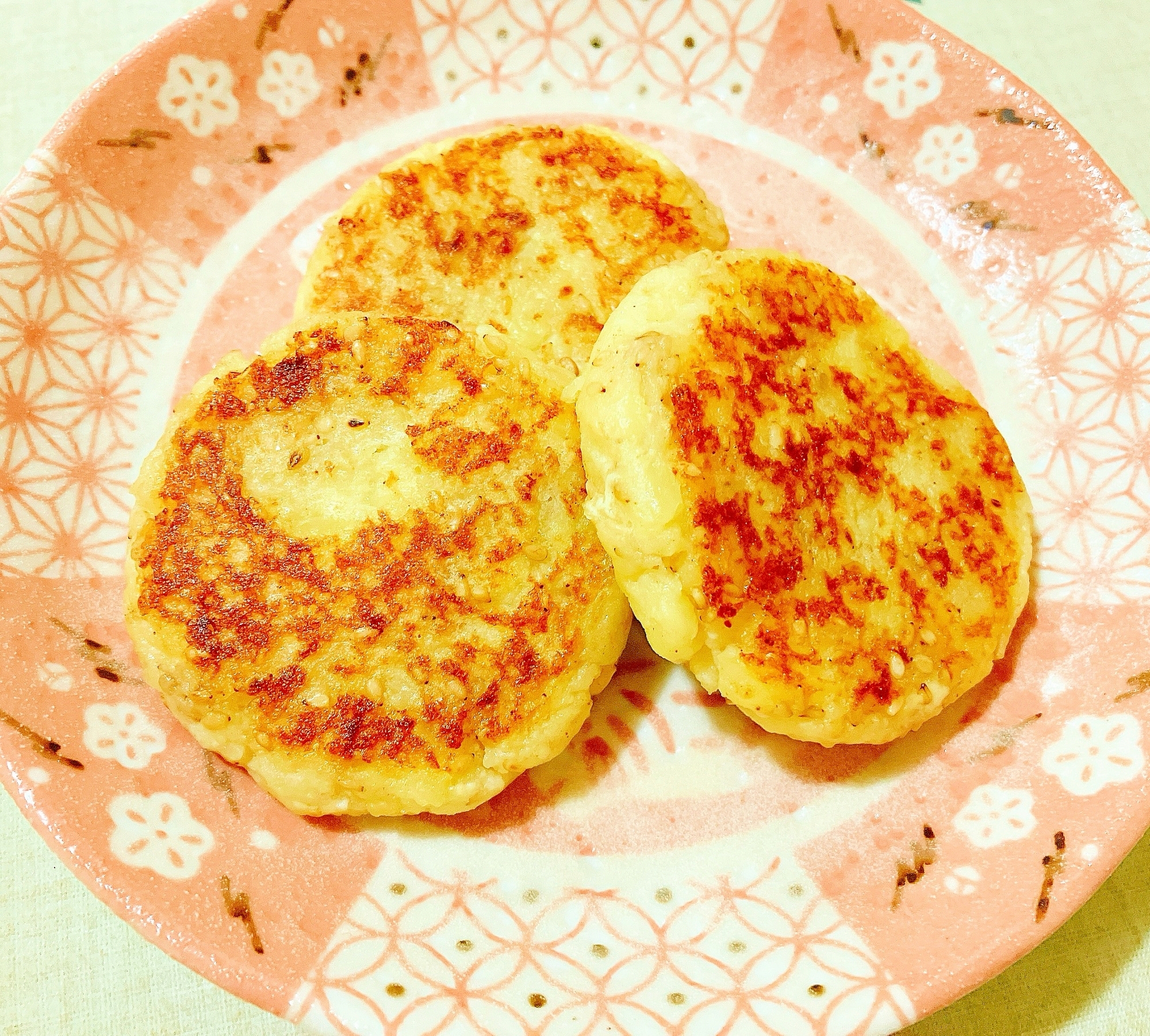 豆腐とじゃがいもと胡麻のおやき