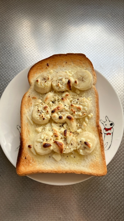 おはようございますキンプリンさん♪
朝食トーストに美味しくいただきました〜(ᵔᴥᵔ)
ホワイトチョコのせで幸せ気分✨