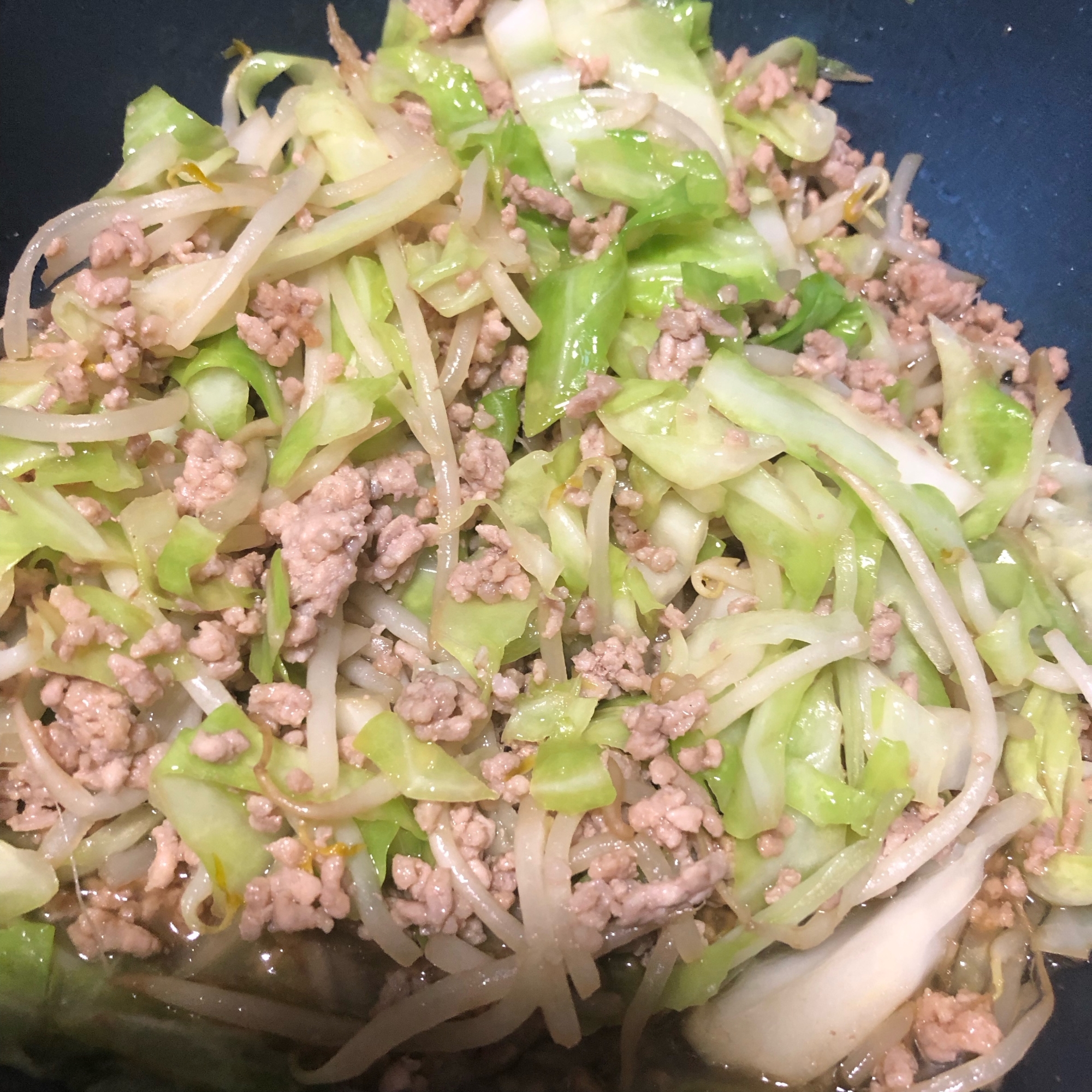 もやしとひき肉の野菜炒め