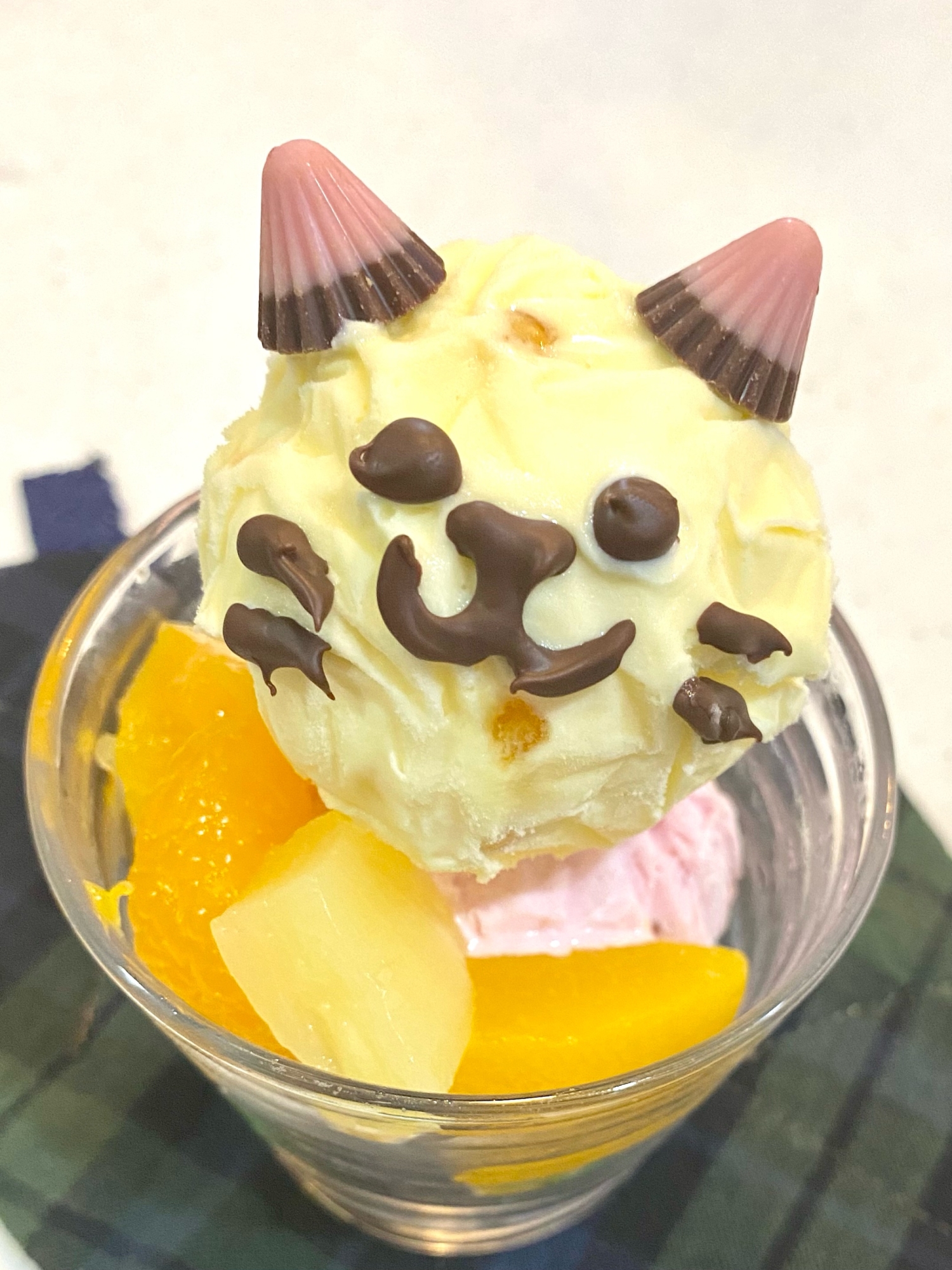 ねこねこアイスパフェ