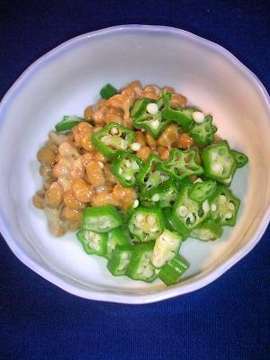 夏野菜オクラ味噌編…これはお酒のあてにいいですね(^.^)。オクラが美味しい～♡味噌納豆ははじめてでした。うんうん、冷製パスタにもいいですね。ごちそう様♪