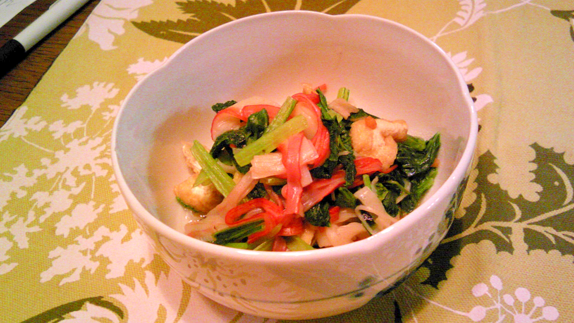小松菜とカニカマの炒め物