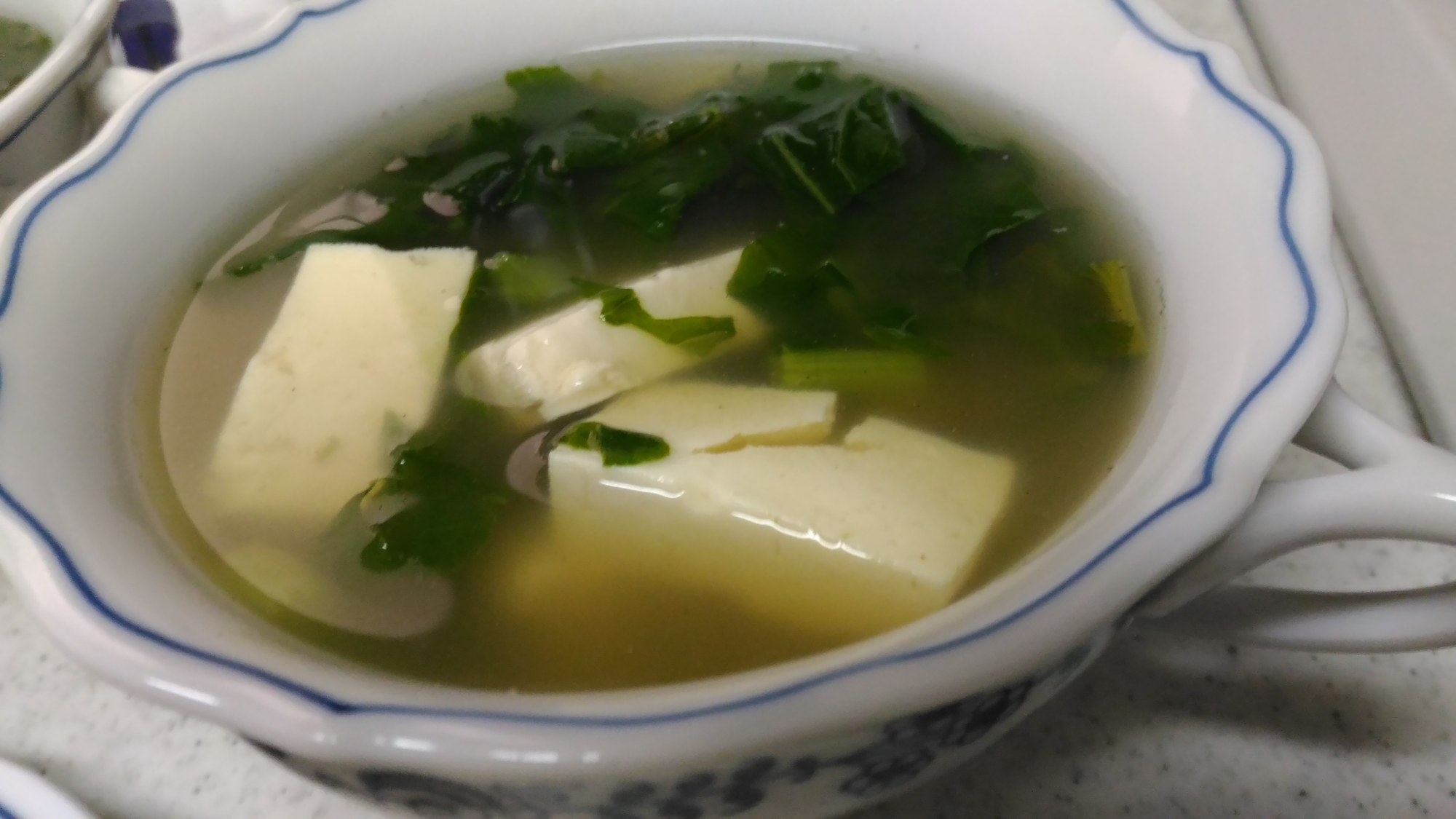 豆腐と大根葉の和風スープ