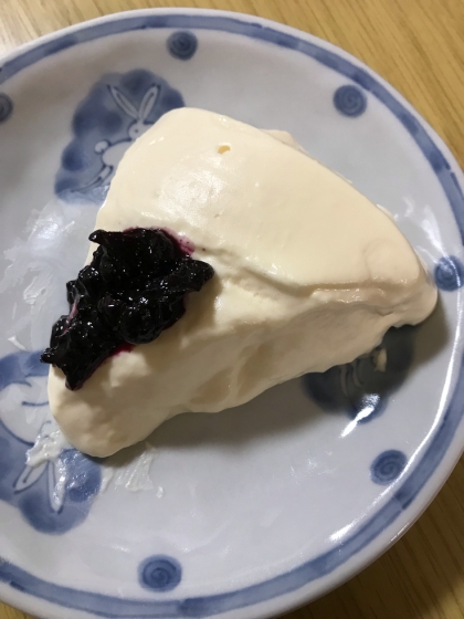 ふんわり軽い口当たり♡レアチーズケーキ