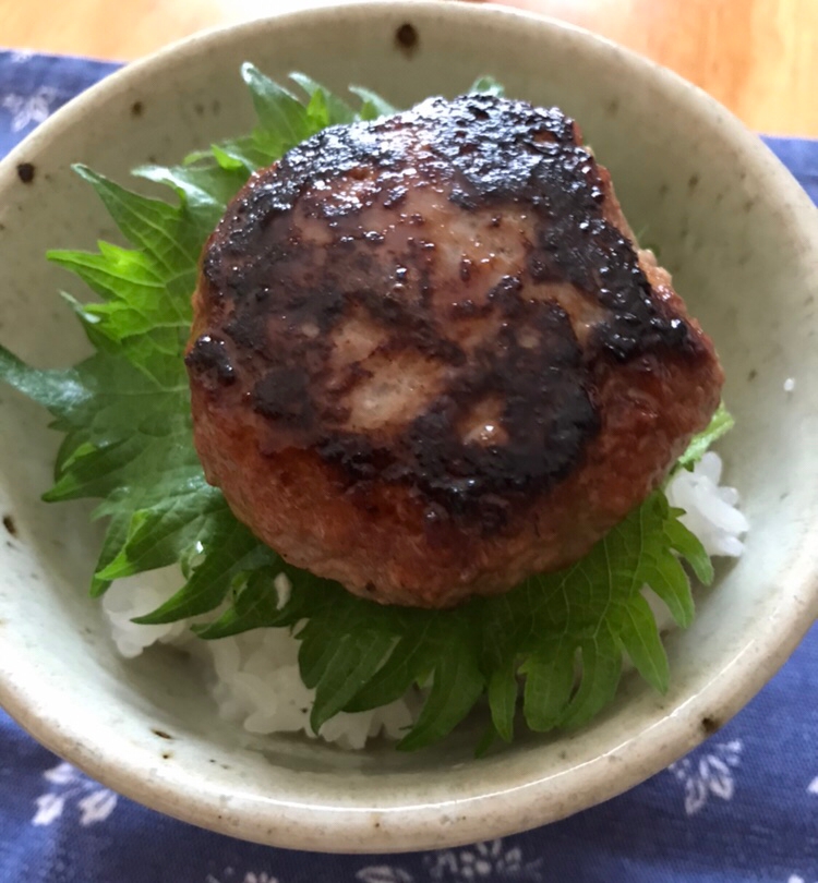 豆腐ハンバーグの青じそ丼