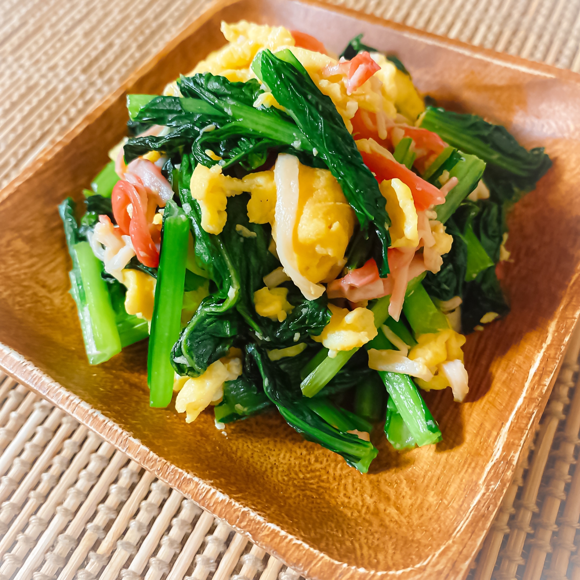 小松菜とカニカマの中華風卵炒め レシピ 作り方 By にゃんぺこ 楽天レシピ 小松菜とカニカマの中華風卵炒め レシピ 作り方 By にゃんぺこ 楽天レシピ