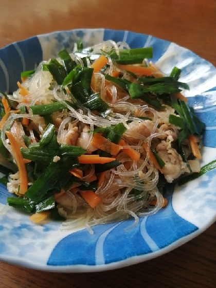 簡単なのにとても美味しかったです！
我が家のニラをたっぷり入れました☆
また作りたいと思います