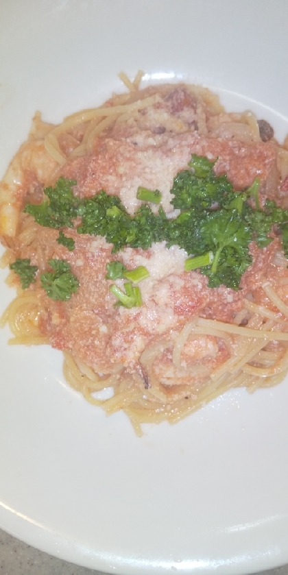 えびのトマトクリームパスタ