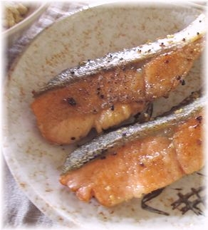 鮭は焼いてそのままのシンプルなのが一番美味しいですよね（＾～＾）　　アツアツご飯のおかずに相性ピッタリ！　　　とっても美味しかったです＾＾*