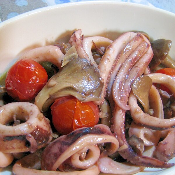 鍋で簡単 スルメイカときのこのアヒージョ レシピ 作り方 By Nyanpyow 楽天レシピ 鍋で簡単 スルメイカときのこのアヒージョ レシピ 作り方 By Nyanpyow 楽天レシピ