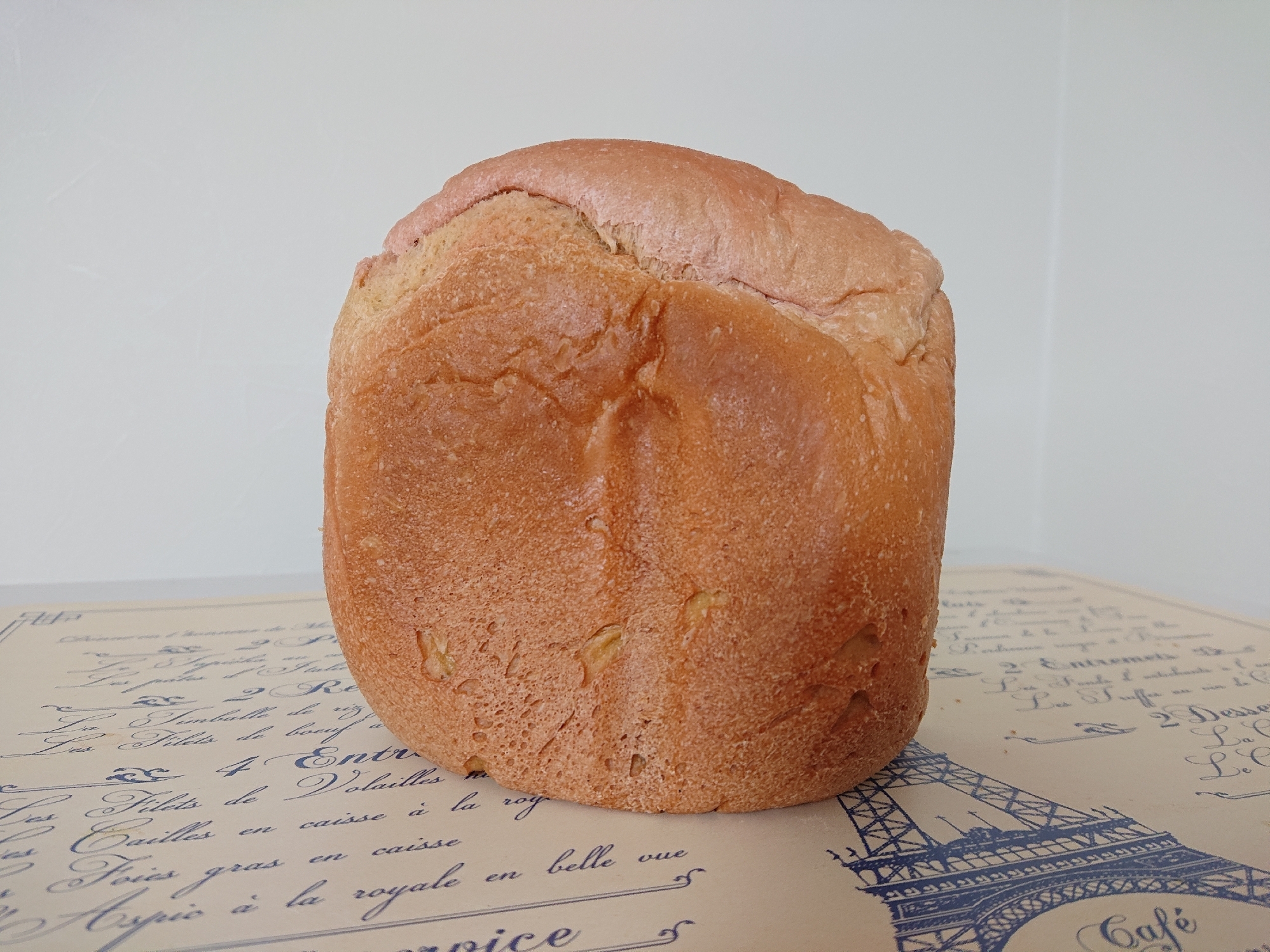 着色料不使用⭐淡いピンクの食パン