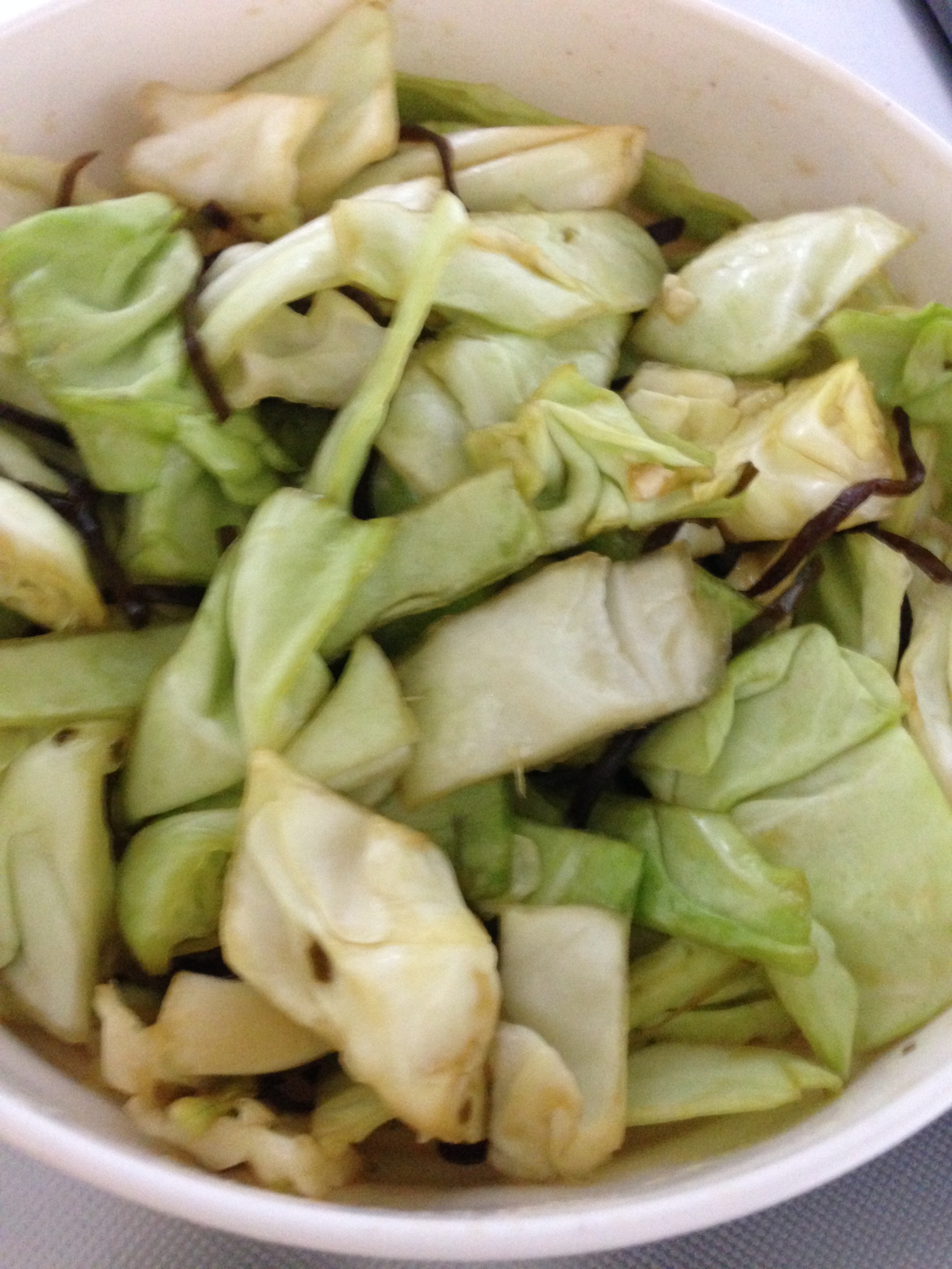 キャベツの塩昆布漬け