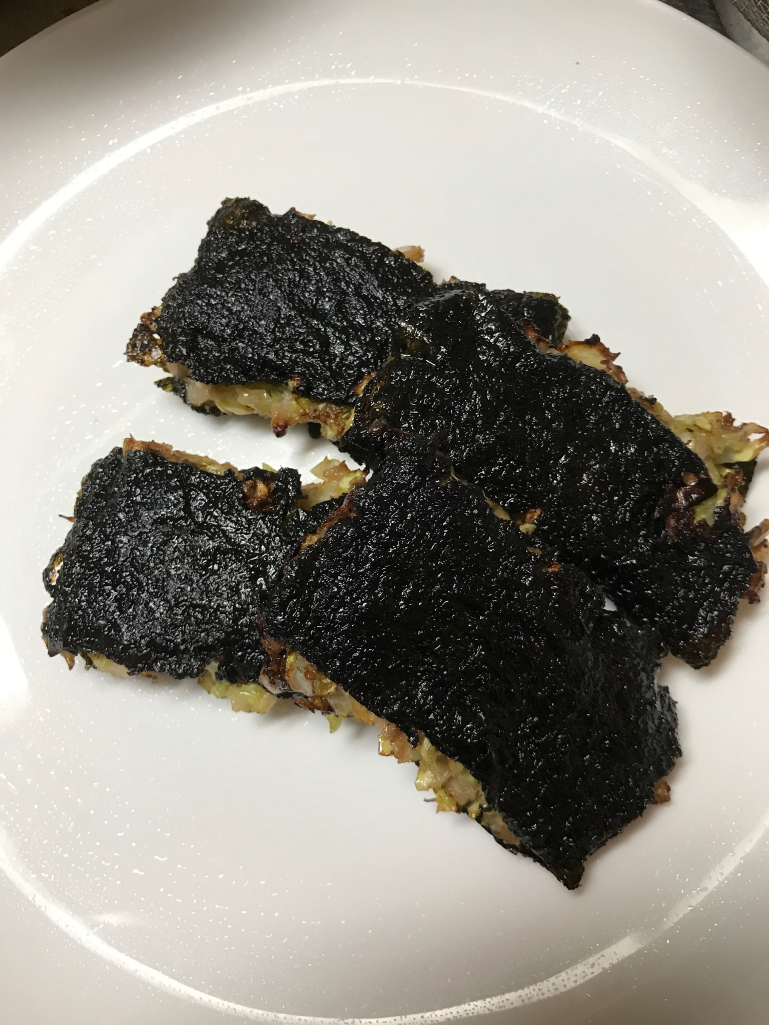 余った餃子の具で海苔のサンド焼き