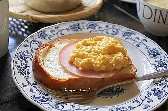 ハムと卵のトースト