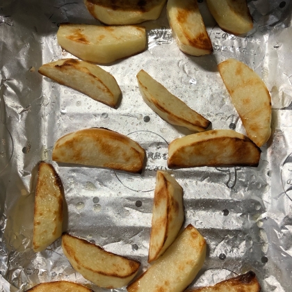皮はむきました、簡単でほくほくで美味しかったです！子供からも好評でした！