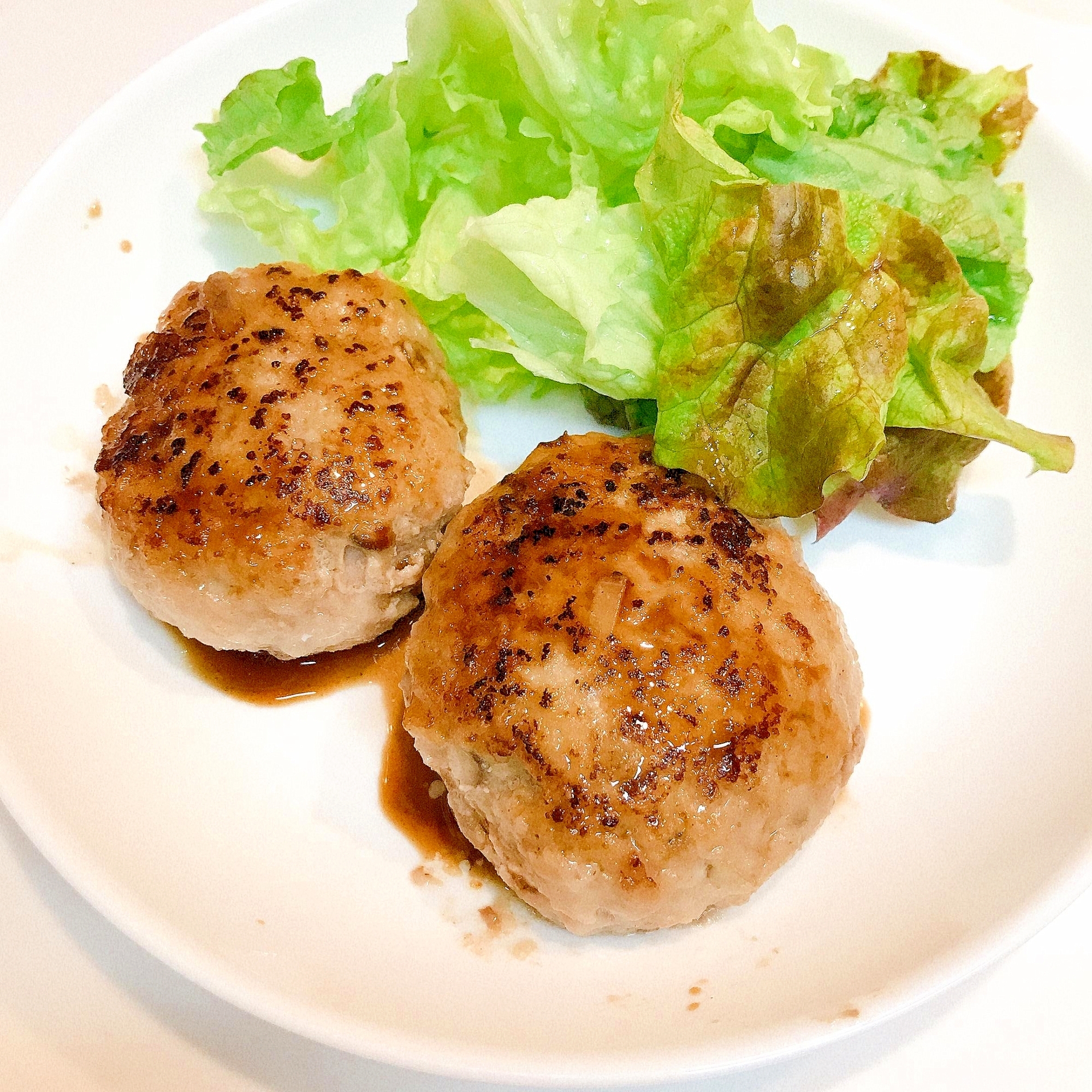 我が家の人気☆椎茸入りのフワフワ豆腐ハンバーグ