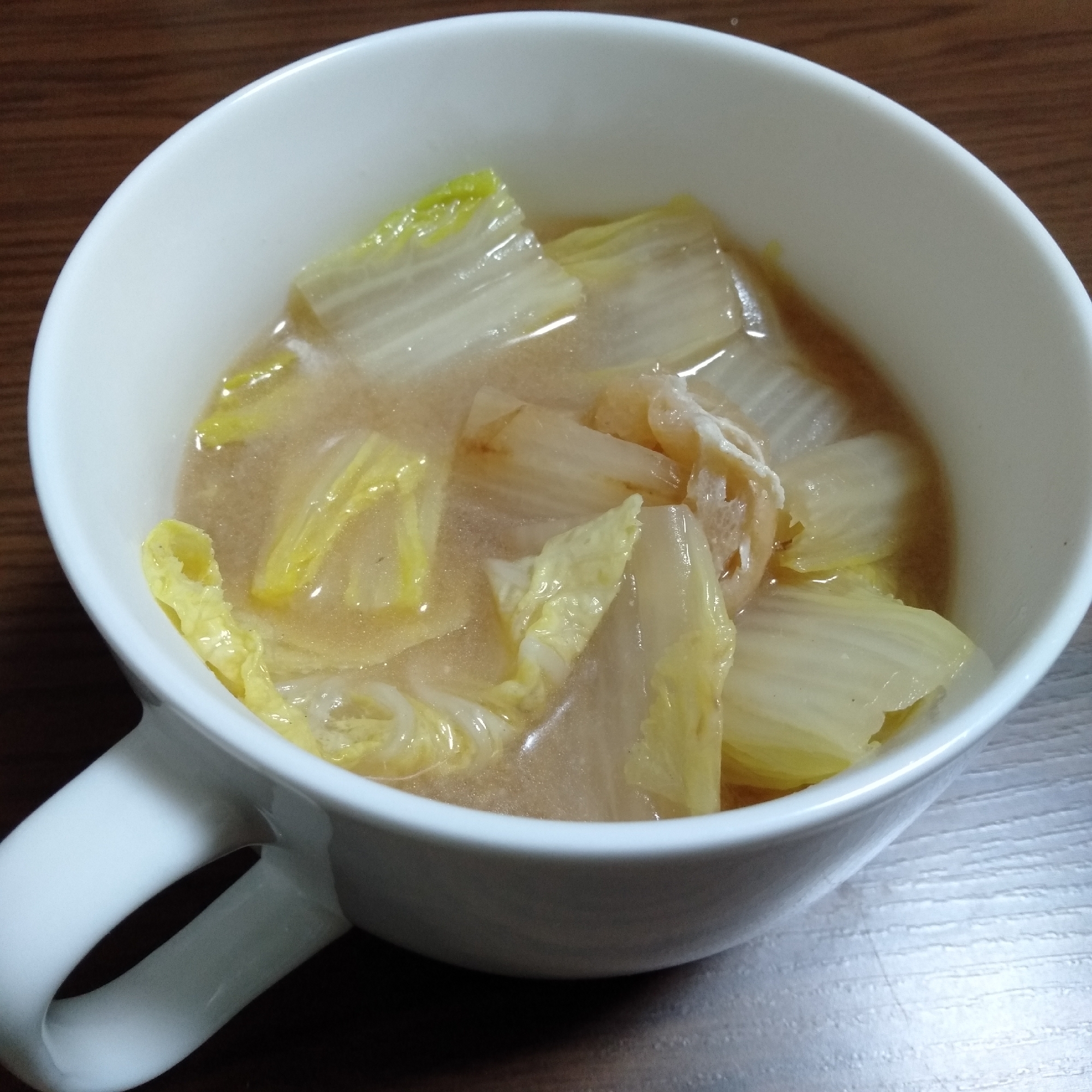 白菜と油揚げの味噌汁