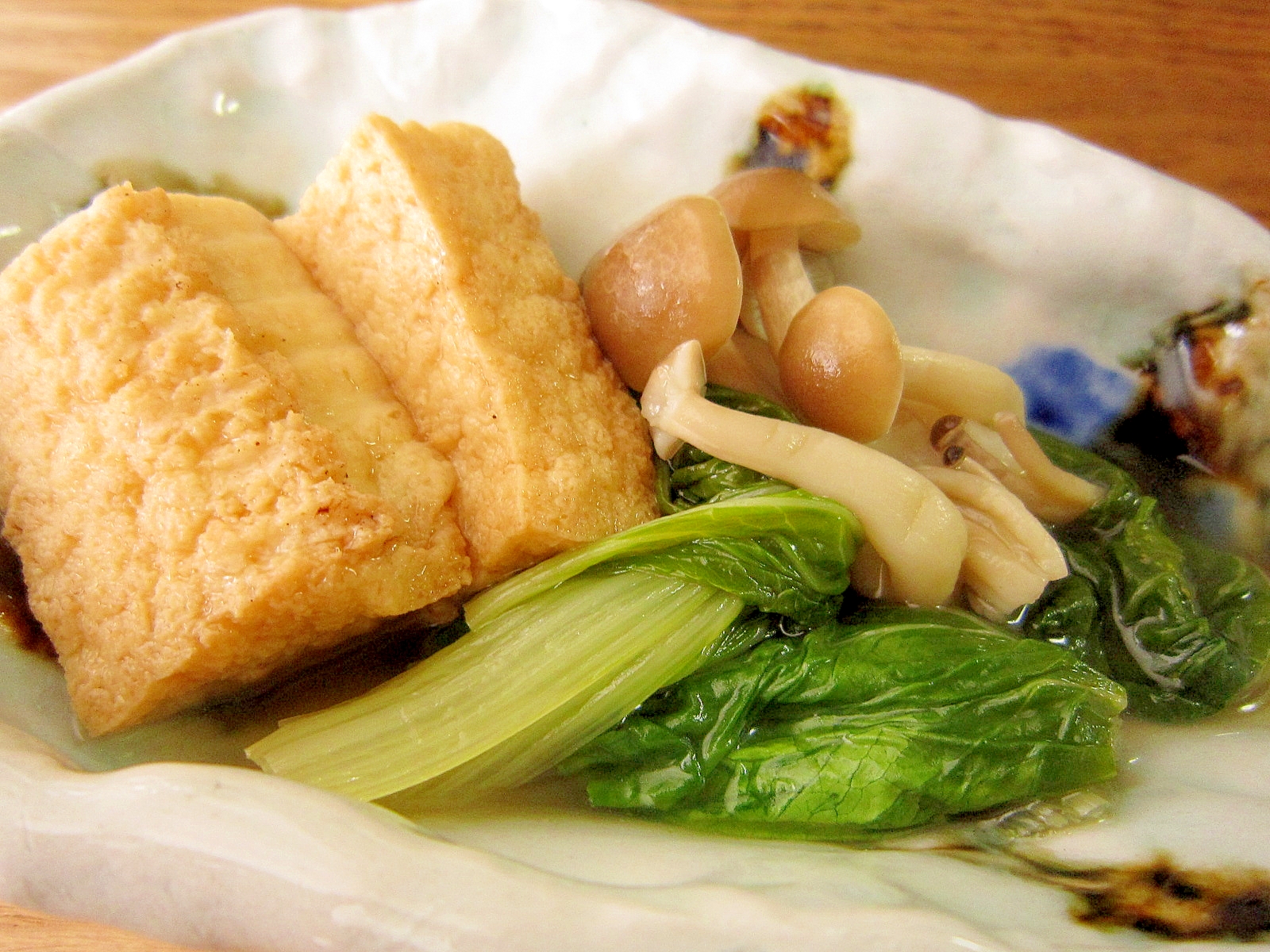 定番和食☆厚揚げとしろ菜の煮物