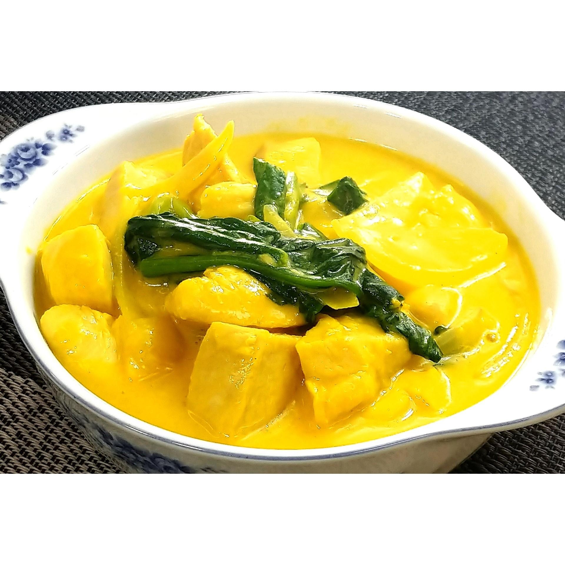 鶏むね肉とほうれん草のカレークリーム煮★動画あり★