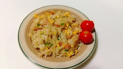 子供だけでなく大人も美味しく食べられます(v^-ﾟ)
彩り的にも食欲をそそります。我が家で取れたミニトマトを添えて見ました!!これも子供の好物です(*^▽^*)