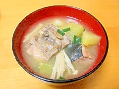 野菜いっぱいのブリあら汁♪ レシピ・作り方 by けろぴぃ33 - 楽天レシピ