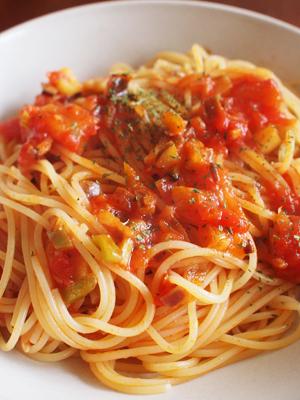 あまりもの切れ端野菜でトマトソーススパゲティ