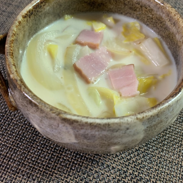 牛乳で簡単 野菜とベーコンのミルクスープ レシピ 作り方 By みみこ 楽天レシピ 牛乳で簡単 野菜とベーコンのミルクスープ レシピ 作り方 By みみこ 楽天レシピ