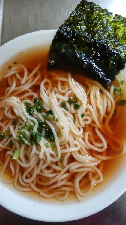 シンプル☆ねぎと海苔の醤油ラーメン