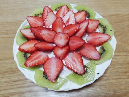 超簡単 お誕生日に お花のスコップケーキ レシピ 作り方 By ジャムおばさん 楽天レシピ