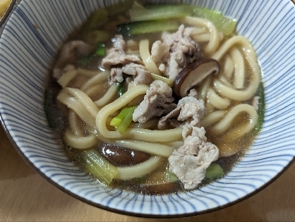 素朴！鶏肉椎茸の鍋焼うどん