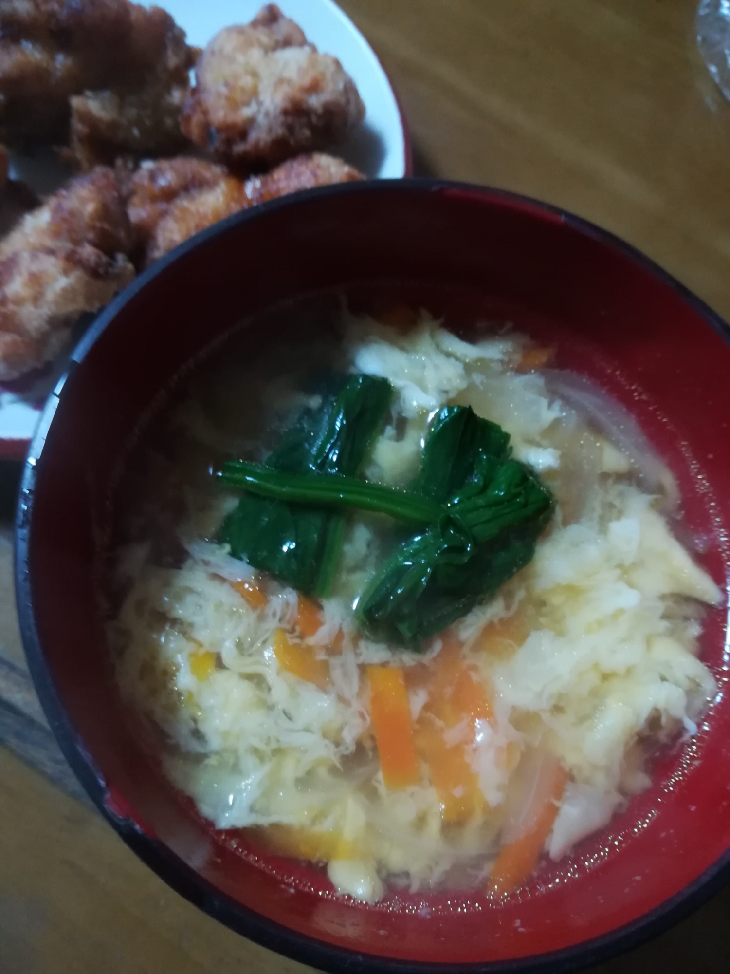 卵と野菜たっぷりの中華スープ