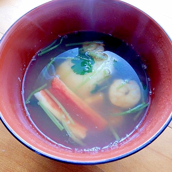 冷凍シーフードミックスで❤三つ葉&カニカマの雑煮♪
