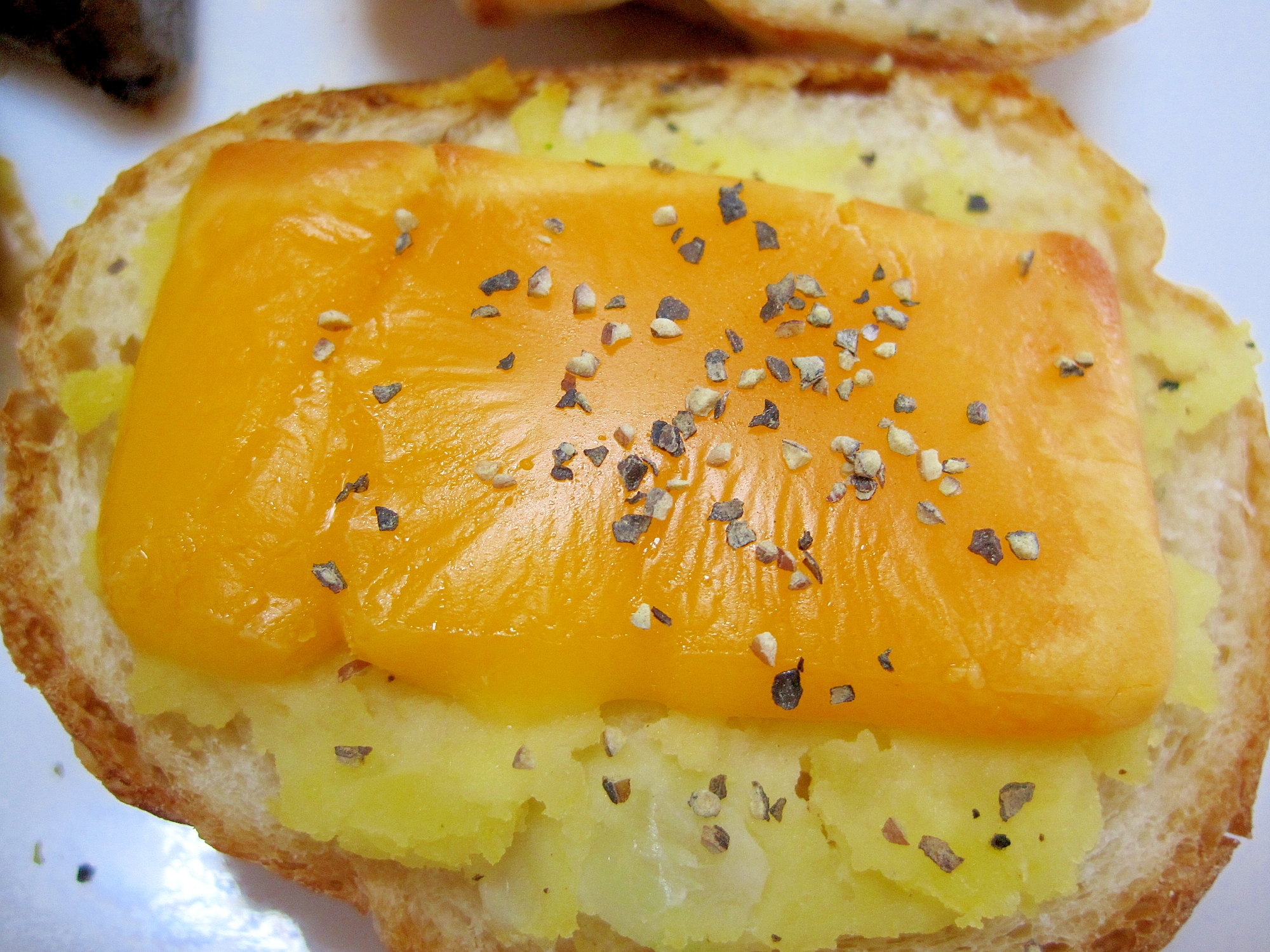 ポテトとチェダーチーズのトースト レシピ 作り方 By Yukkiy8 楽天レシピ ポテトとチェダーチーズのトースト レシピ 作り方 By Yukkiy8 楽天レシピ