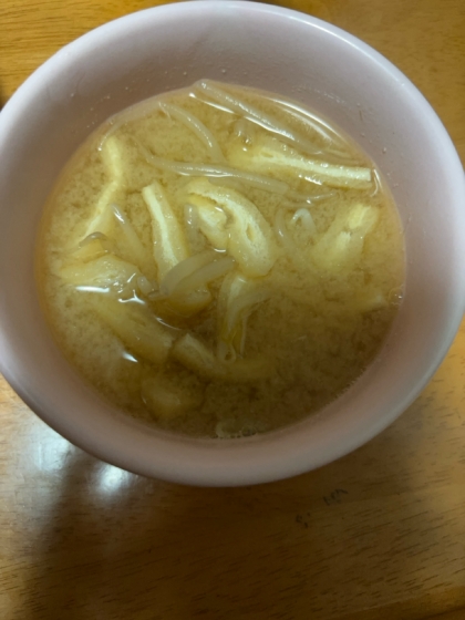 人参葉＊油揚げ＊とろろ昆布のお味噌汁