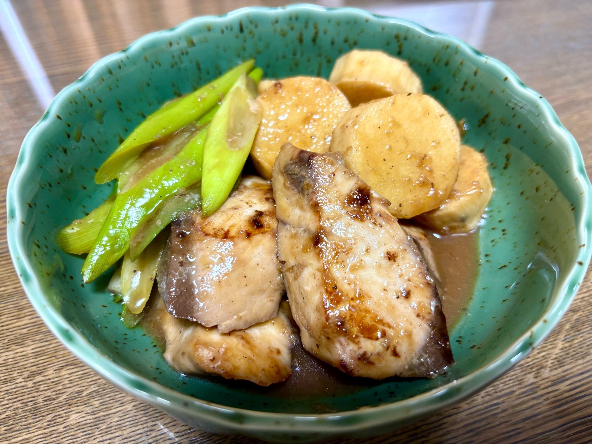 ヒラマサの焼き付け煮、長芋とネギと共に♪ レシピ・作り方 by
